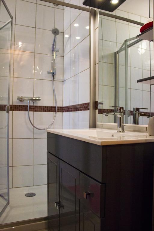 Bed and Breakfast Aux Ronzieres Pouilly-sous-Charlieu Экстерьер фото